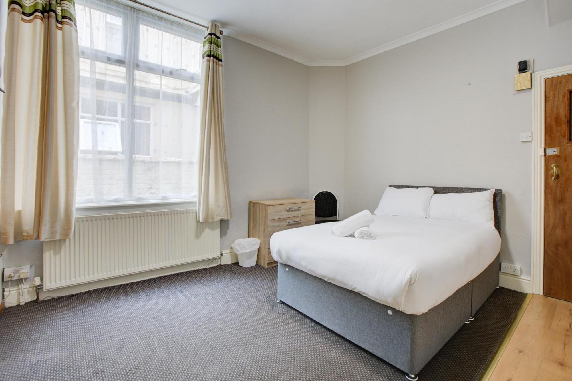 The Sandringham Court Hotel & Apartment Welcoming Large And Small Groups For 15 Years Blackpool Exterior foto